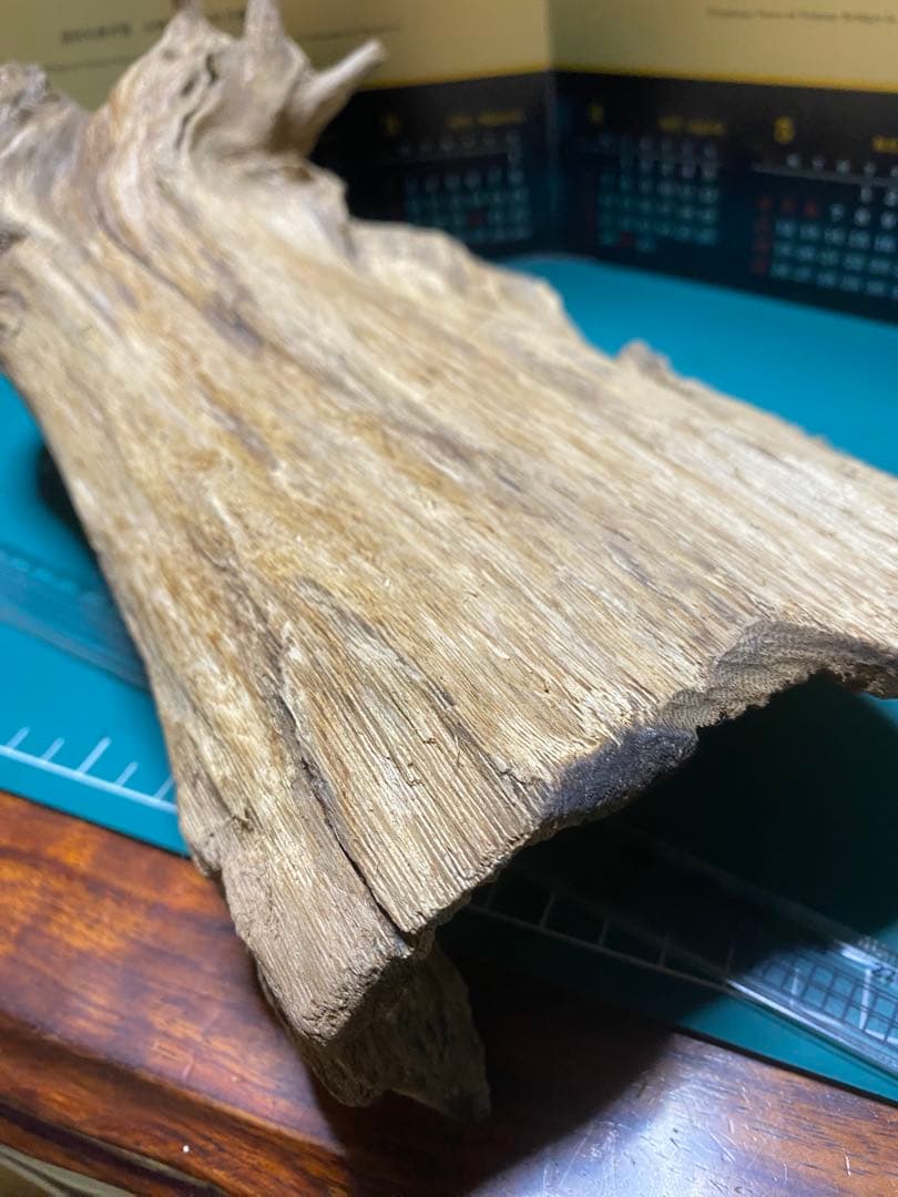 ベトナム産香木「泥沈香」原木266.8g 茶道具 六國五味伽羅聞香 香道具