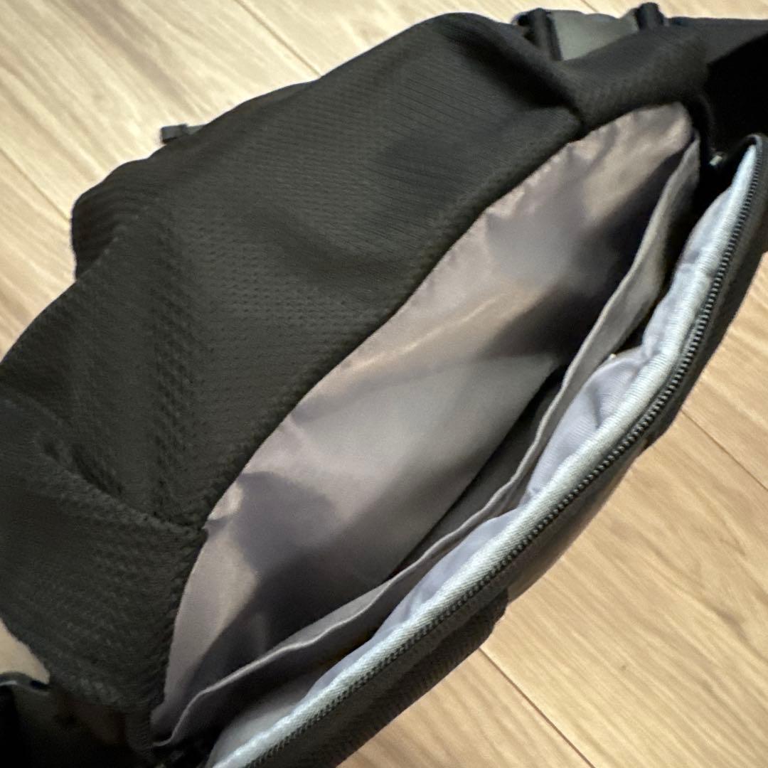 POMULU 2WAY ヒップシート　ブラック