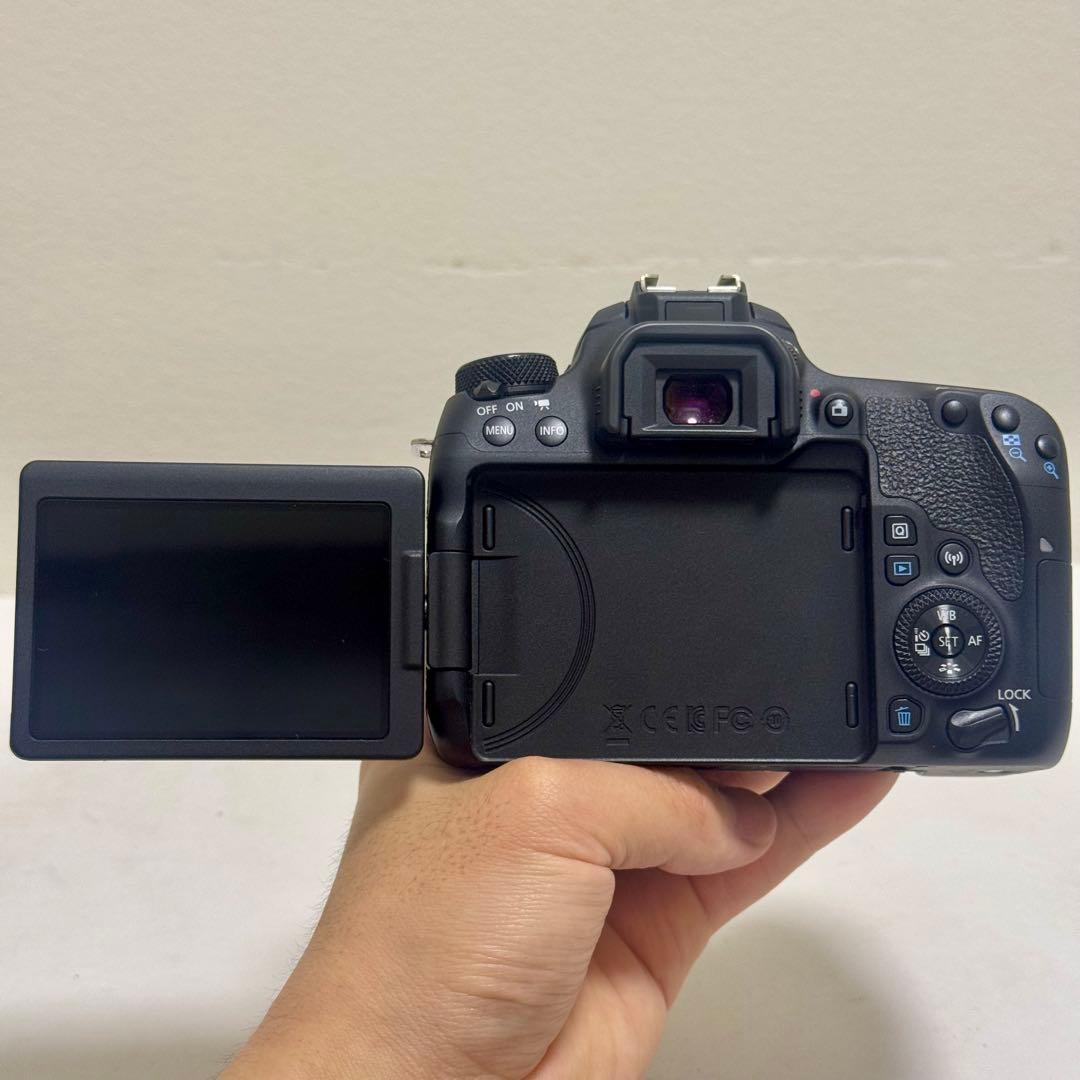 デジタル一眼レフカメラ Canon EOS 9000D ダブルズームレンズキット