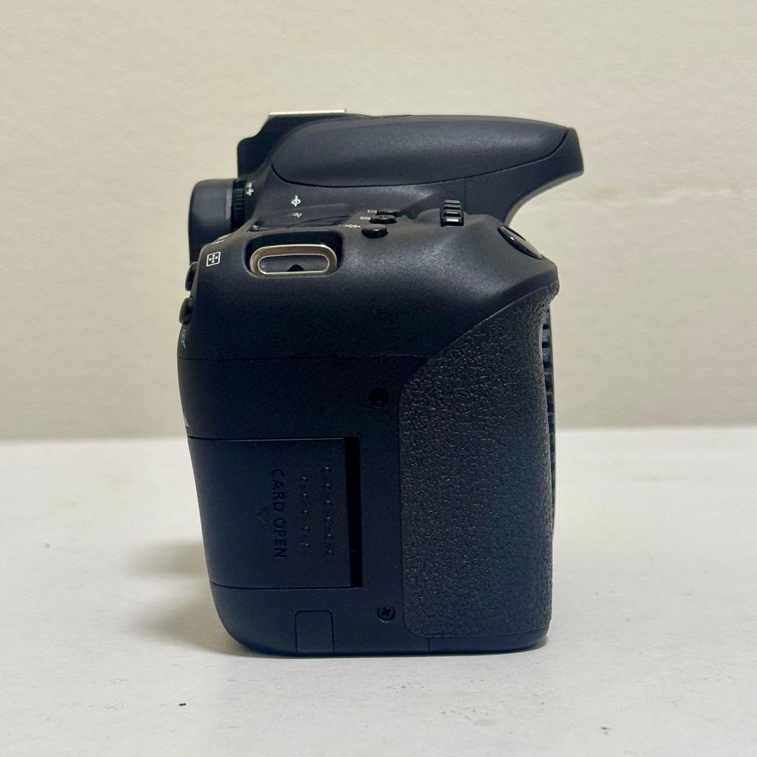 デジタル一眼レフカメラ Canon EOS 9000D ダブルズームレンズキット