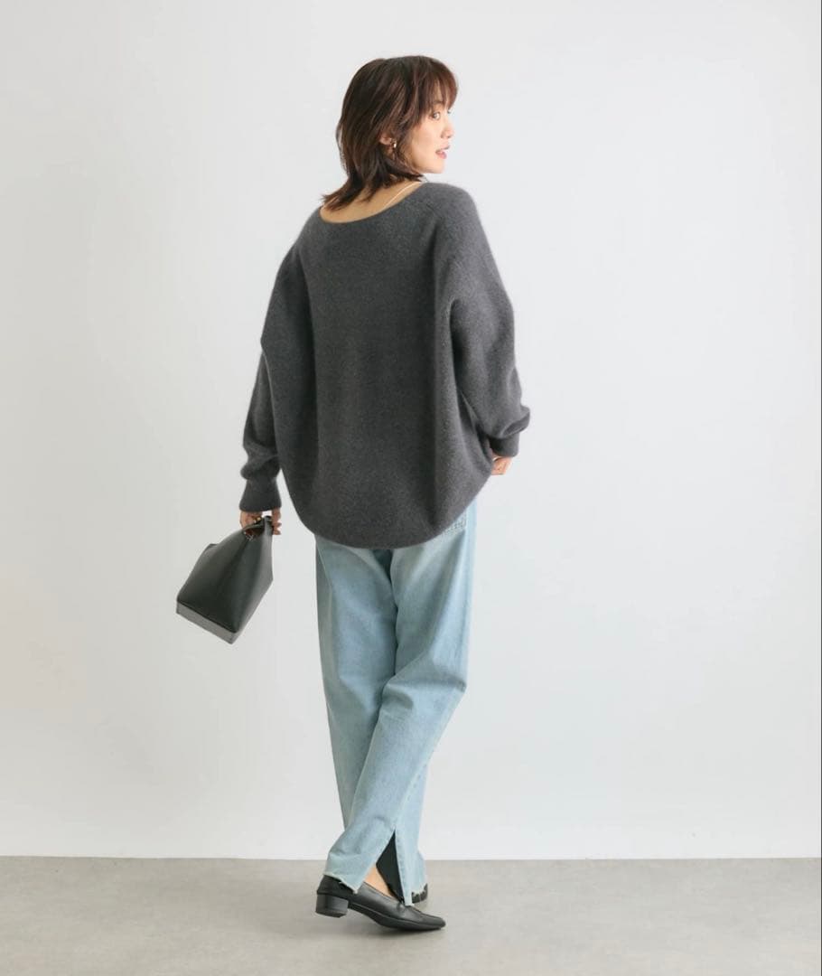 【新品・タグ付】リヴドロワ ヘアリーウール片畦Vネックニット チャコールグレー