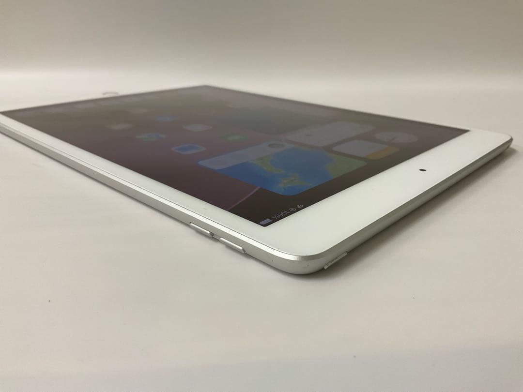 【美品】IPAD 第8世代 32GB シルバー Wifiモデル