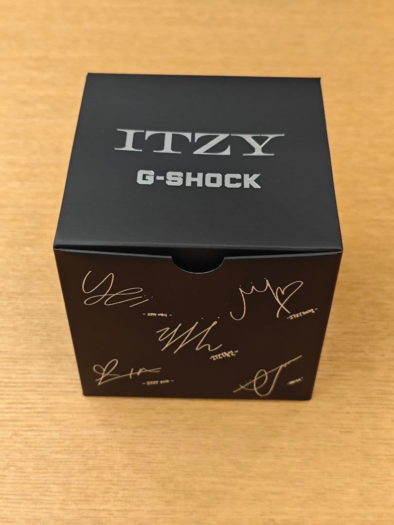 G-SHOCK ミッドサイズ ITZY コラボ GMD-S5610IT-4BJR