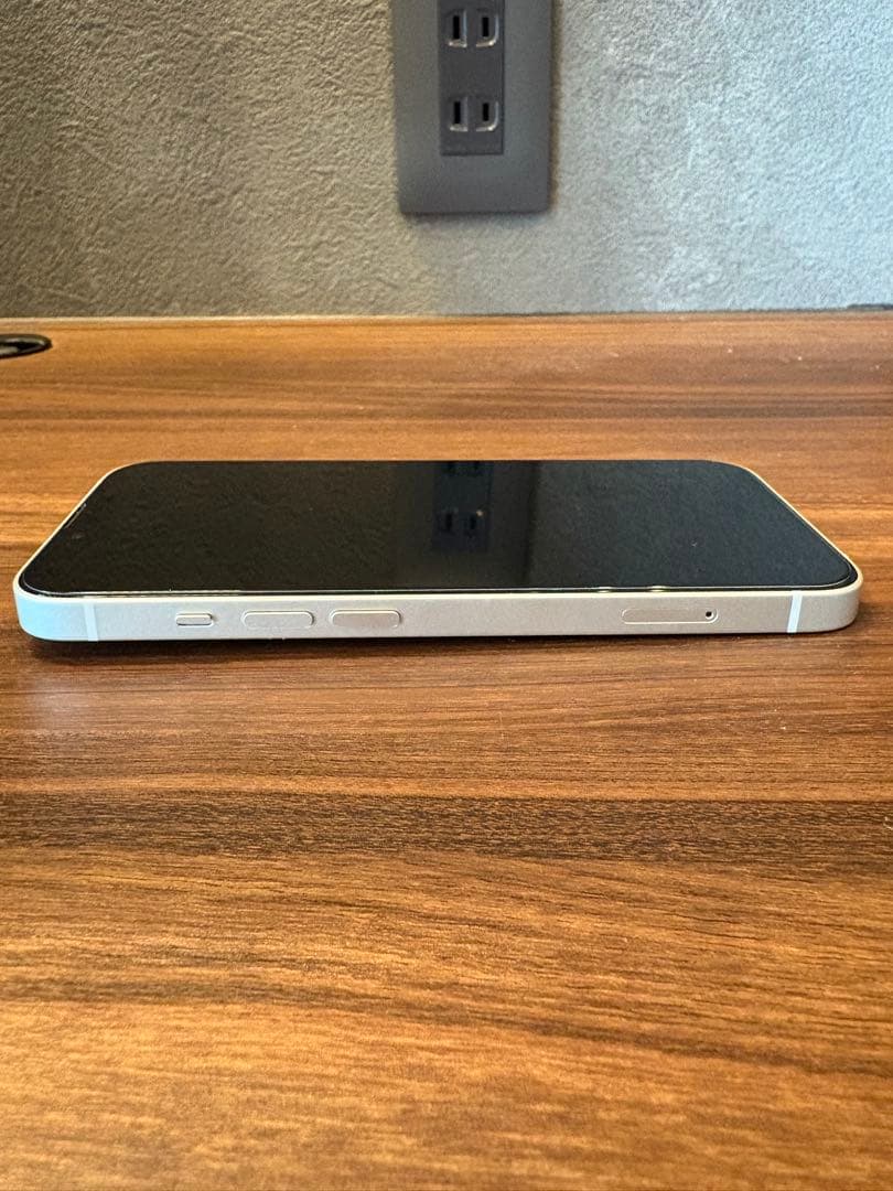 iPhone 14 128GB スターライト