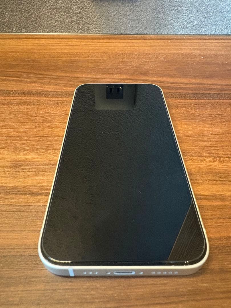 iPhone 14 128GB スターライト