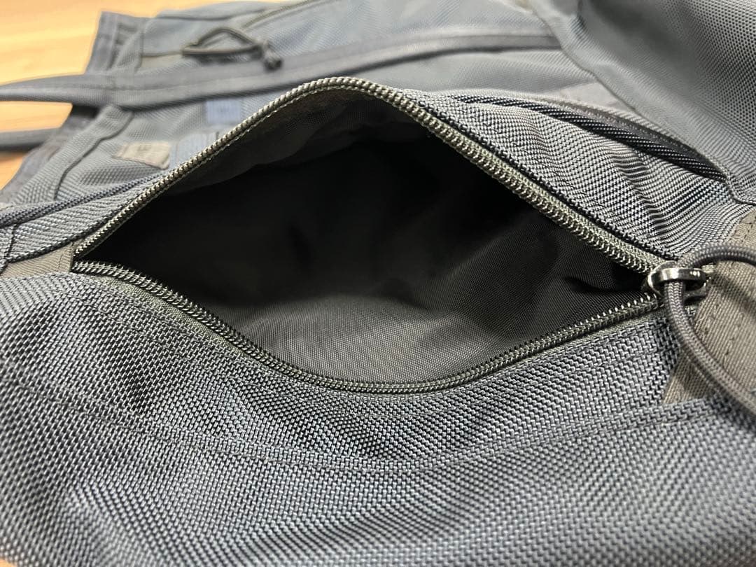 （美品）BRIEFING DELTA MASTER TOTE TALL SQD