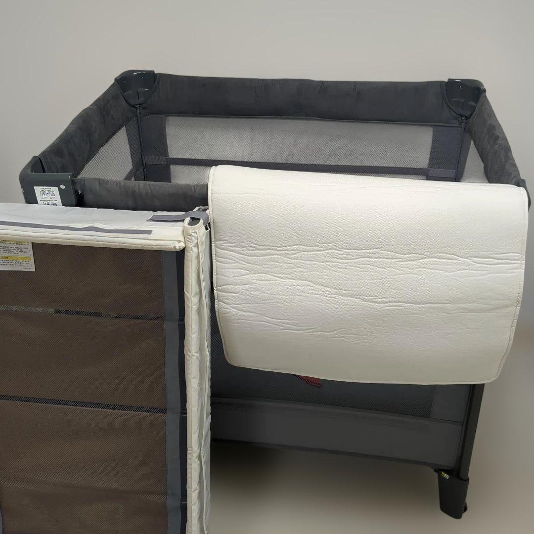 アップリカ　ココネルエアープラス　ベビーベッド　グレー　保存袋付き