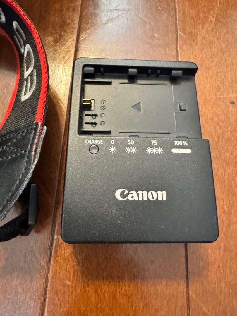 Canon EOS 6D デジタル一眼レフカメラ、バック付き