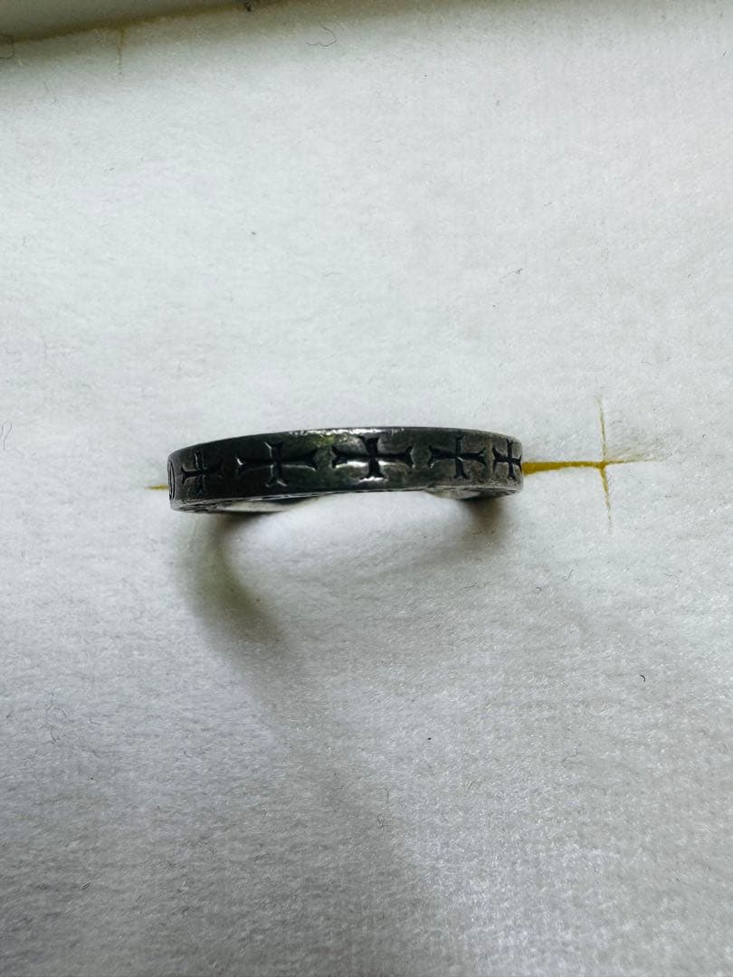 クロムハーツシルバーリング 彫刻テキスト