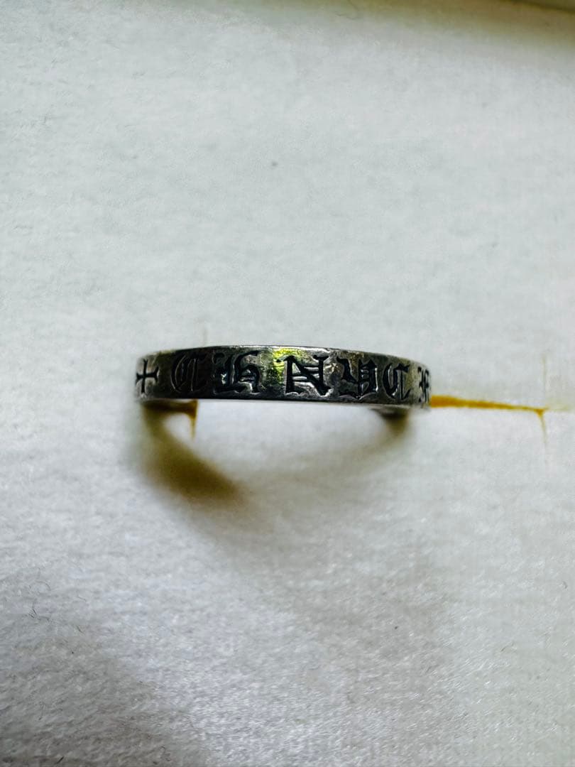 クロムハーツシルバーリング 彫刻テキスト