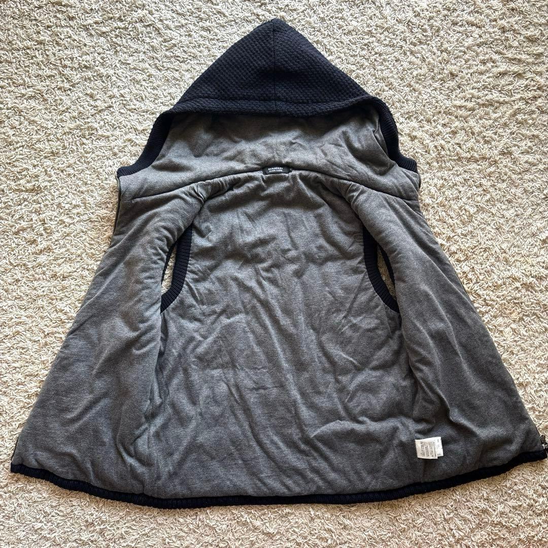 【極美品】バーバリーブラックレーベル ニットベスト 中綿入り フーディー 刺繍入