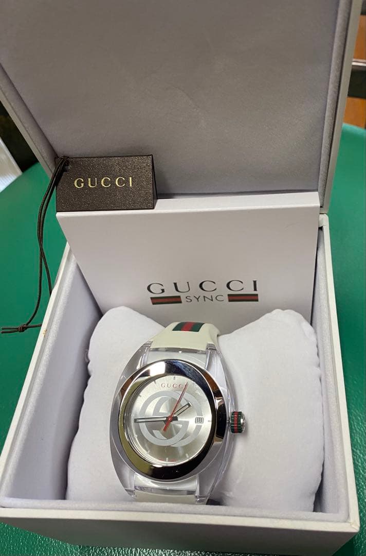 グッチ 腕時計 SYNCインターロッキングG シェリーライン 白色　ユニセックス