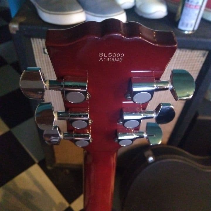 レスポールギター！到着後即弾ける！