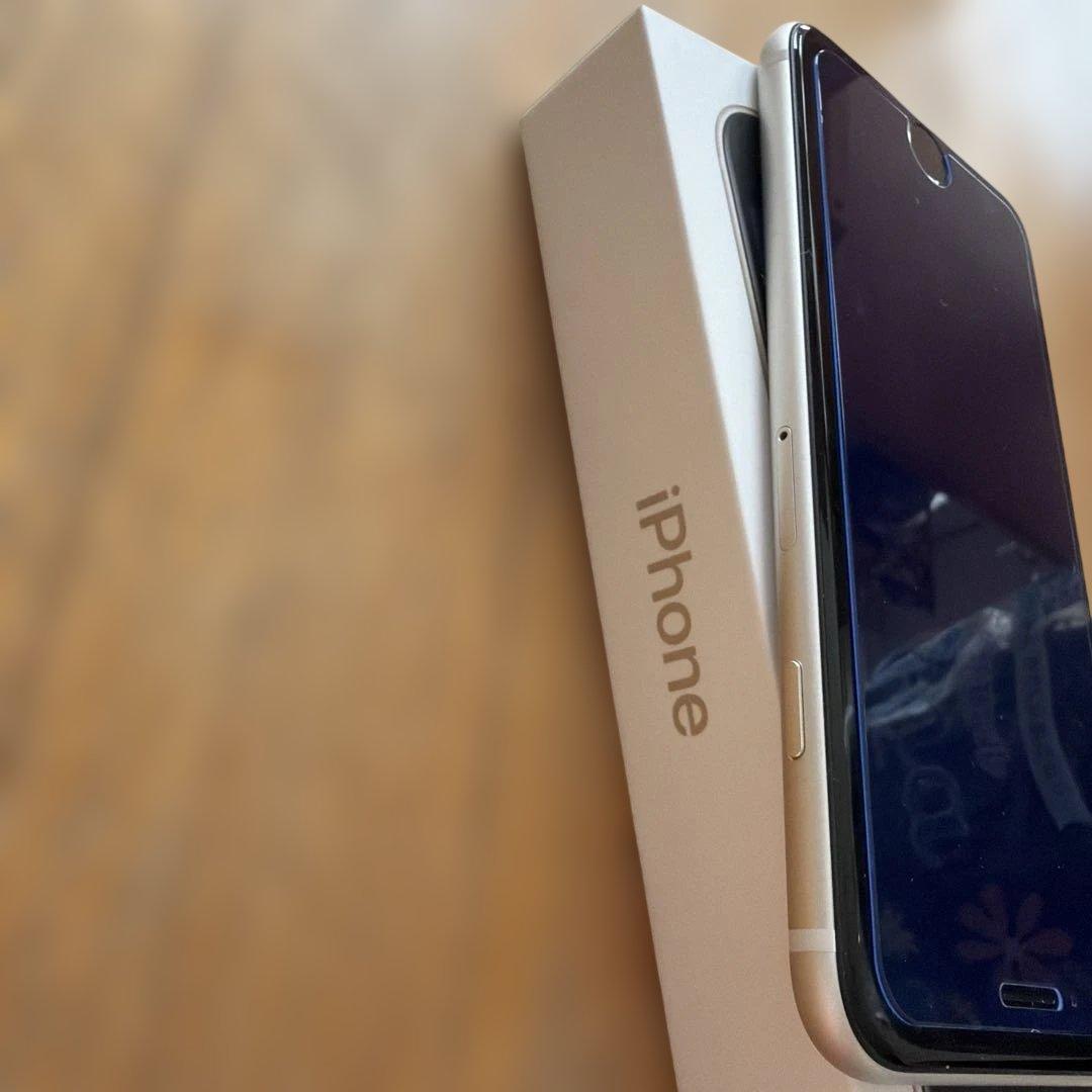 Apple iPhone SE ホワイト第三世代