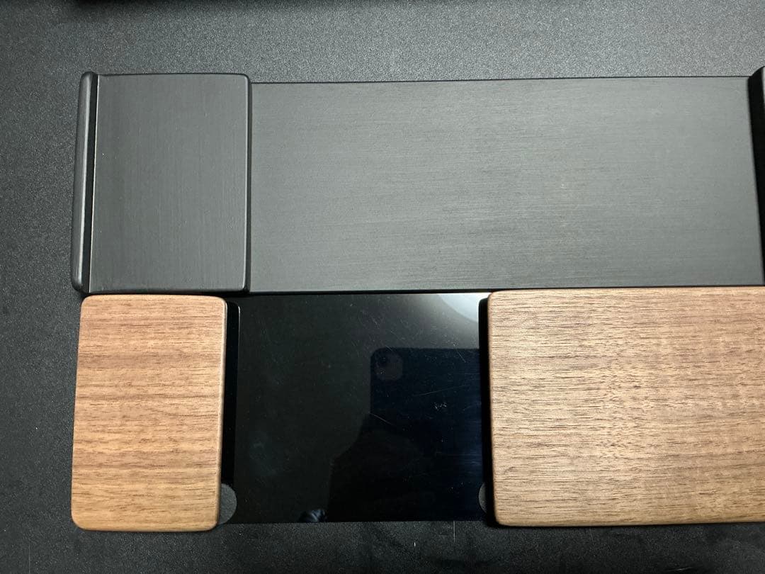 オーダー受付　テンキー付きマジックキーボード＆トラックパッド向けパームレスト