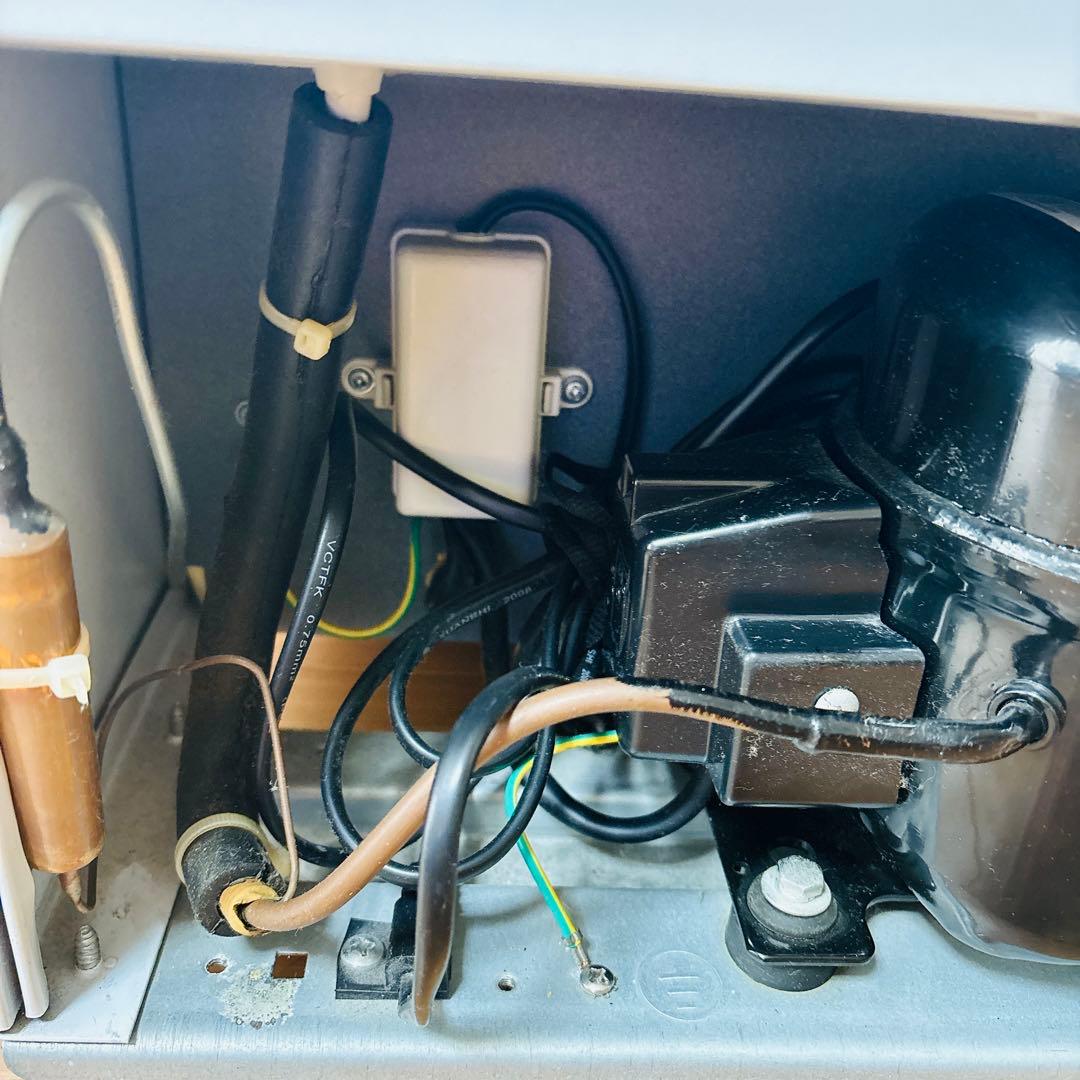 美品　吉井電機 Abitelax 電気冷蔵庫 AR-509 46L 1ドア 小型