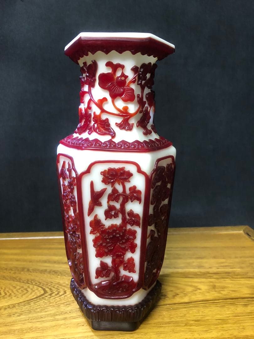 乾隆ガラス六角花瓶