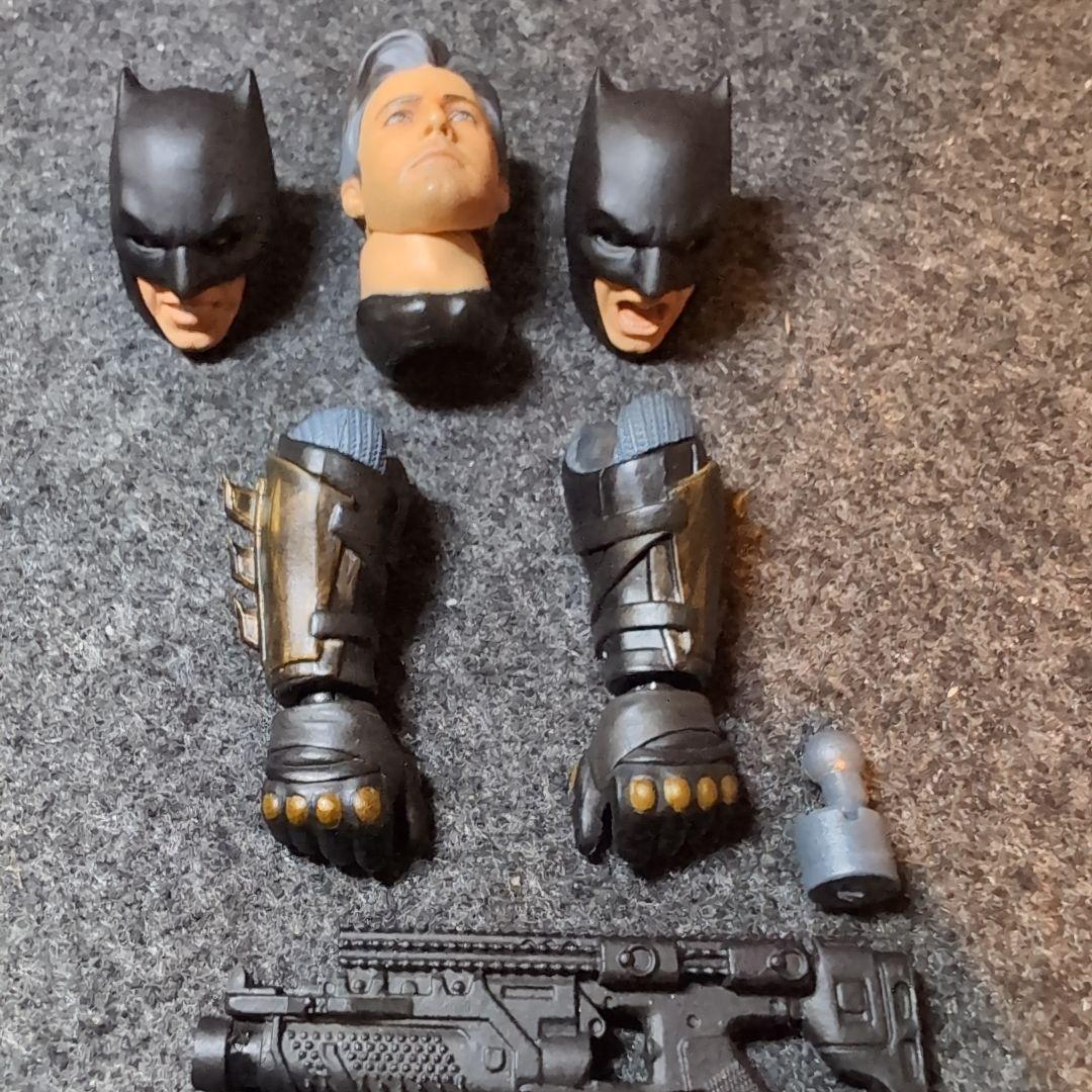 MAFEX【 バットマン 】マフェクスNo.222　ジャスティスリーグ