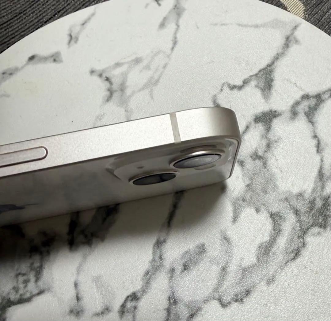 【美品】Apple iPhone 13 SIMフリー ホワイト シルバー 本体