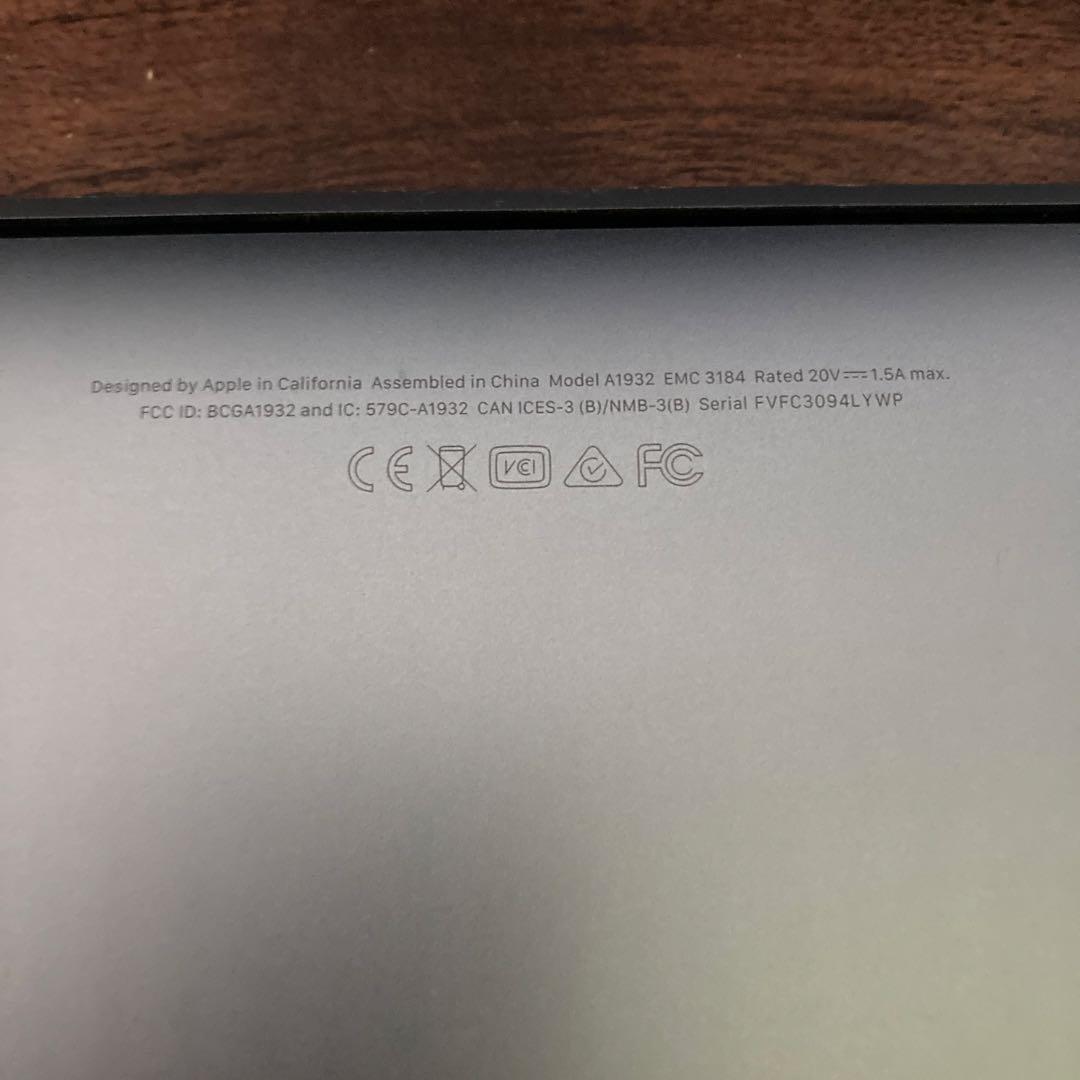 【ジャンク】MacBookAir2019メモリ16GB/ストレージ256GB