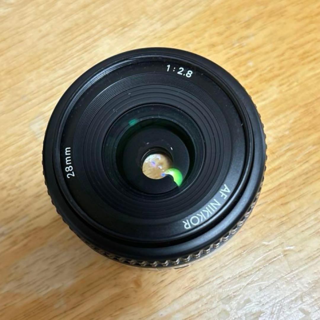 Nikon AF Nikkor 28mm f/2.8 レンズ メタルフード付