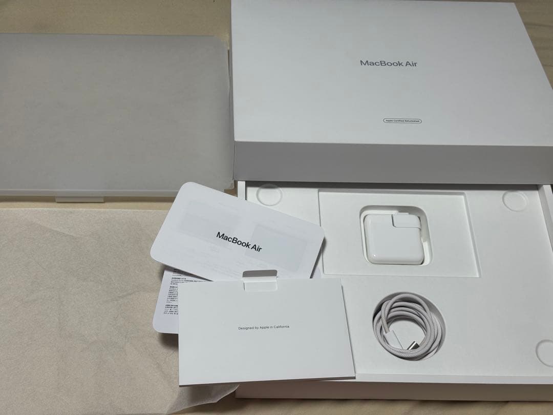 美品Apple MacBook Air M3 16GB 256GB スターライト