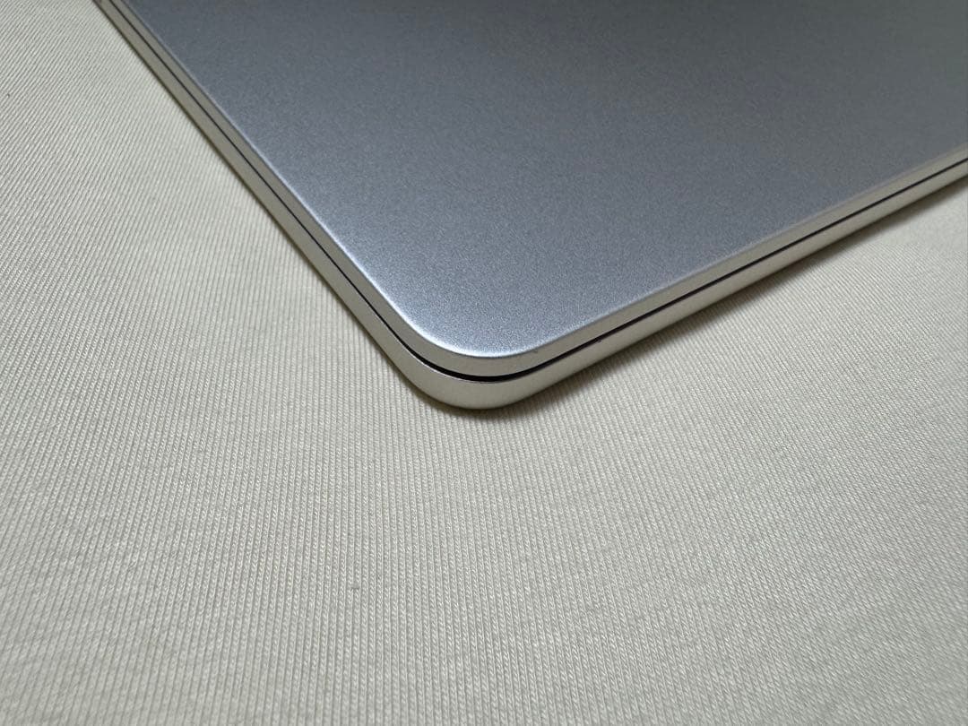 美品Apple MacBook Air M3 16GB 256GB スターライト