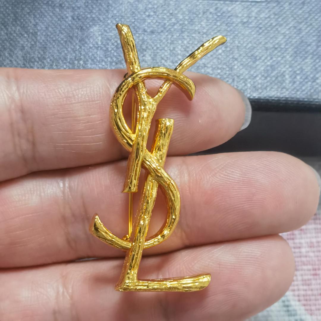 SAINT LAURENT YSL ブローチ ゴールド