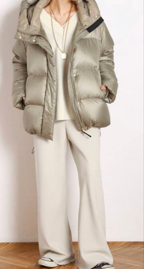 【新品タグ付】Goldwin ダウンパーカレディース 38 OAK BEIGE