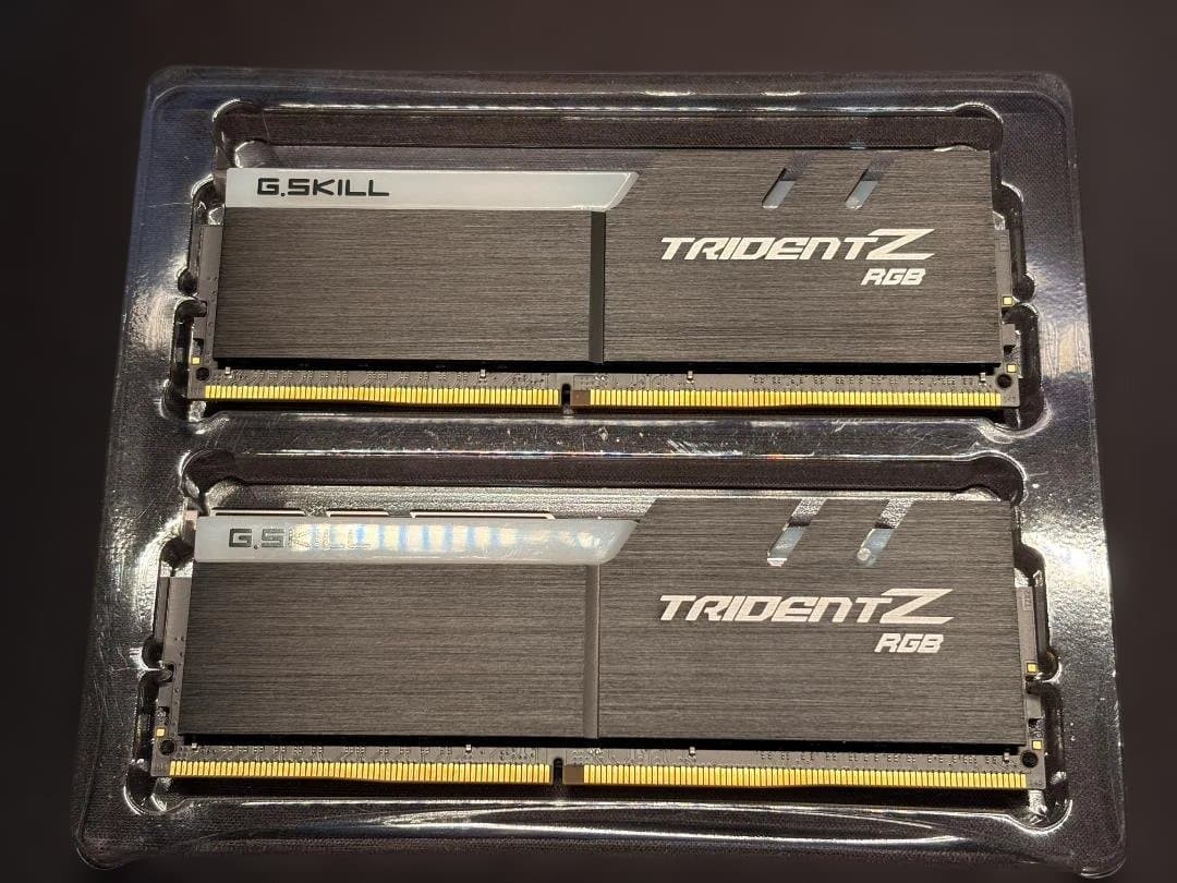 G.SKILL Trident Z RGB DDR4 32GB(16GB×2枚)