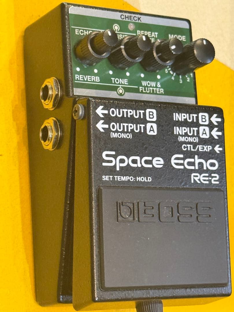 BOSS RE-2 Space Echo ギターエフェクター