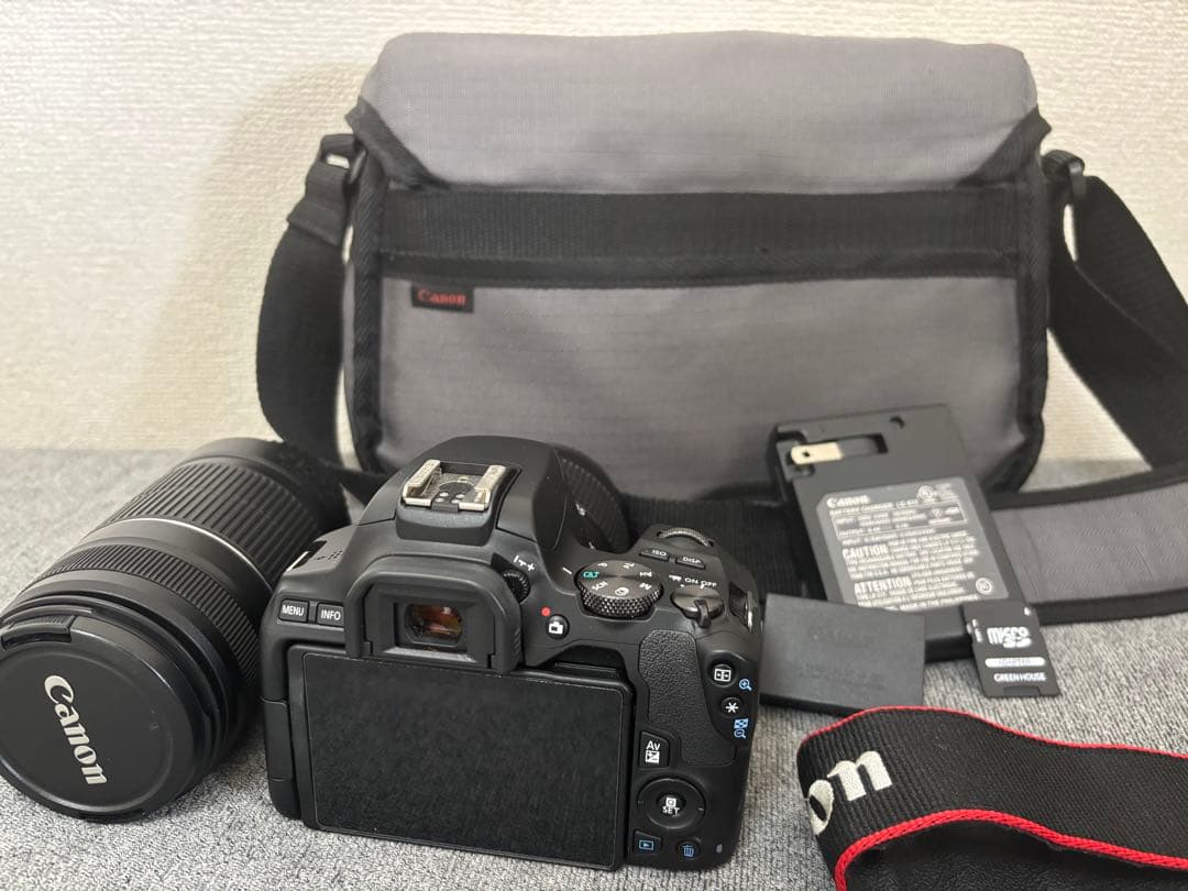 Canon kiss x10 ダブルズームキット