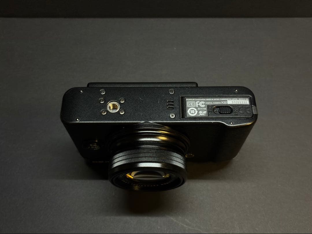 デジタルカメラ FUJIFILM X20