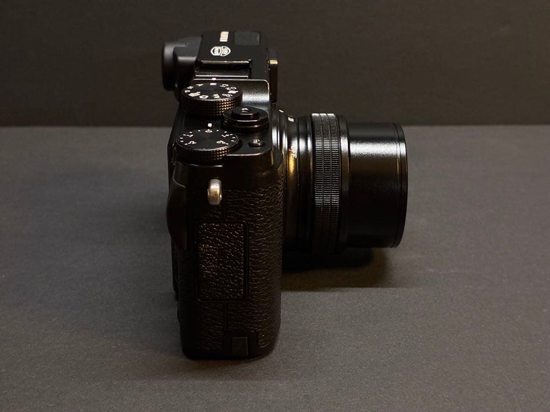 デジタルカメラ FUJIFILM X20