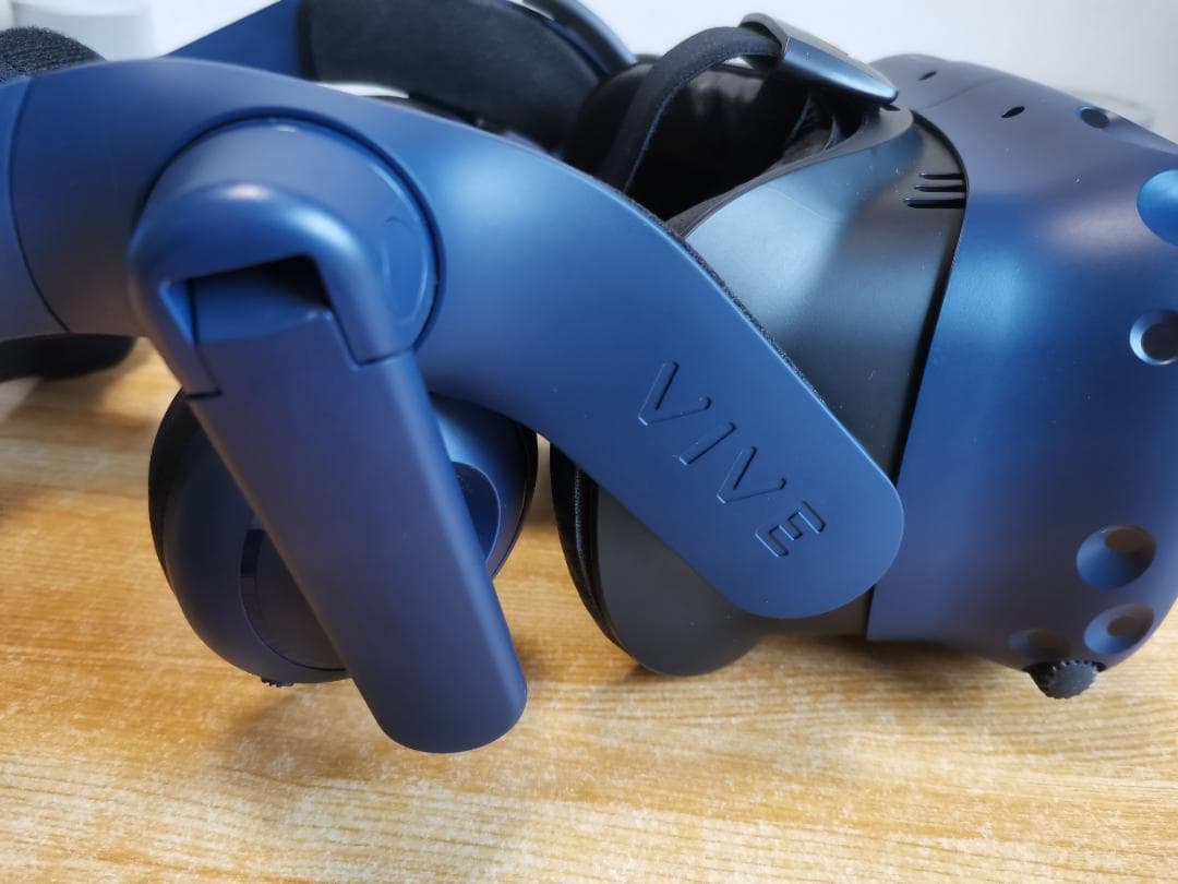 HTC VIVE Pro Eye (ヘッドマウントディスプレイ単体モデル)