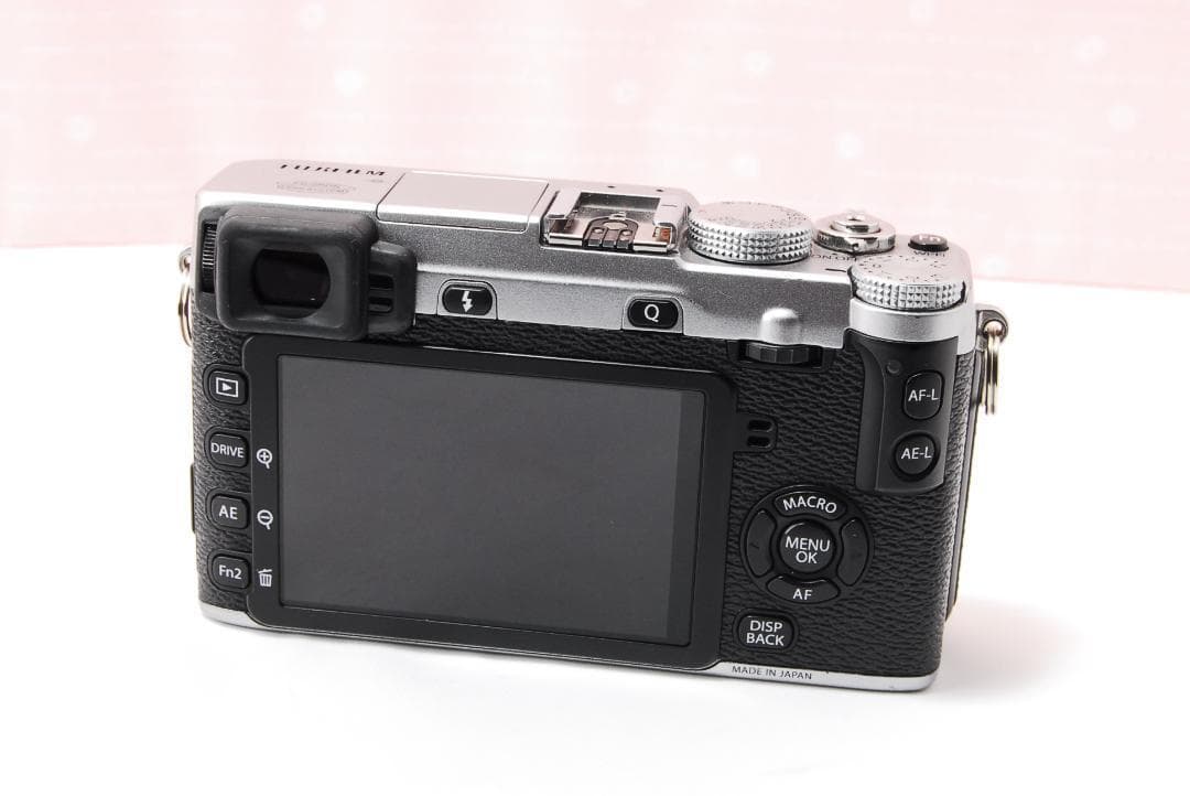 〓Wi-Fi機能搭載〓フジフィルム X-E2 ボディ ミラーレス一眼