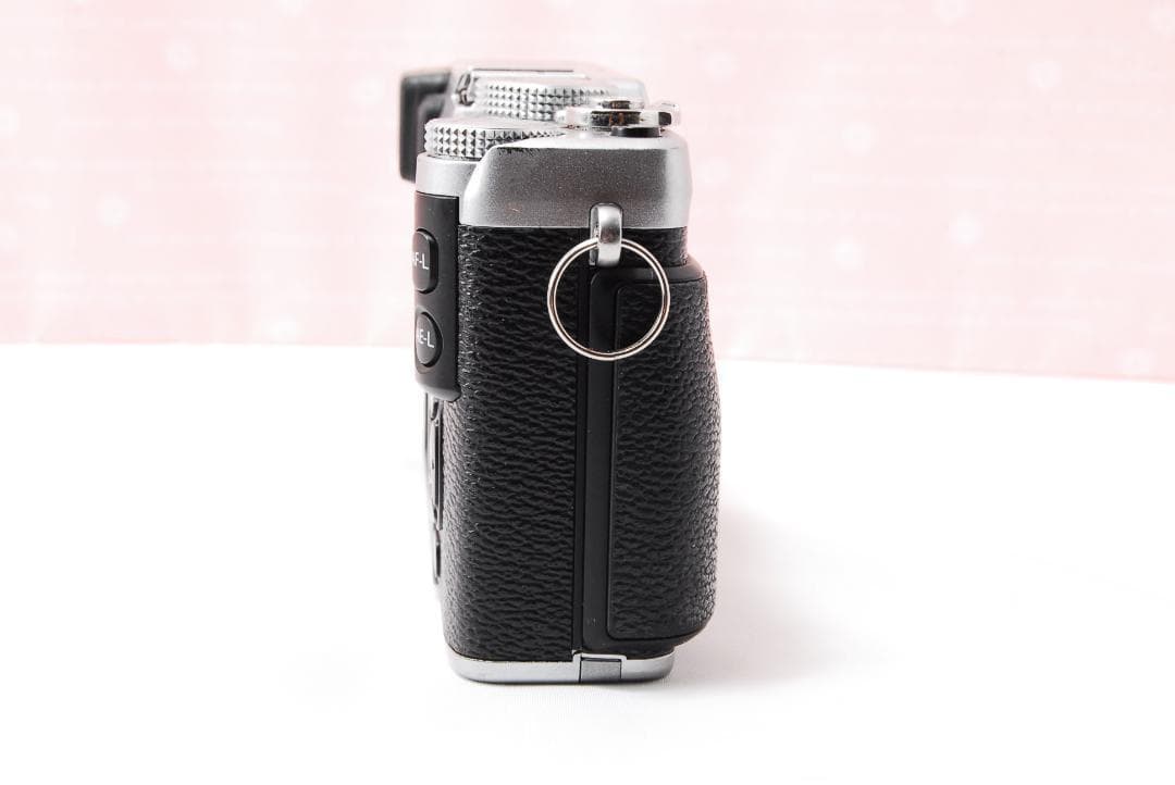 〓Wi-Fi機能搭載〓フジフィルム X-E2 ボディ ミラーレス一眼