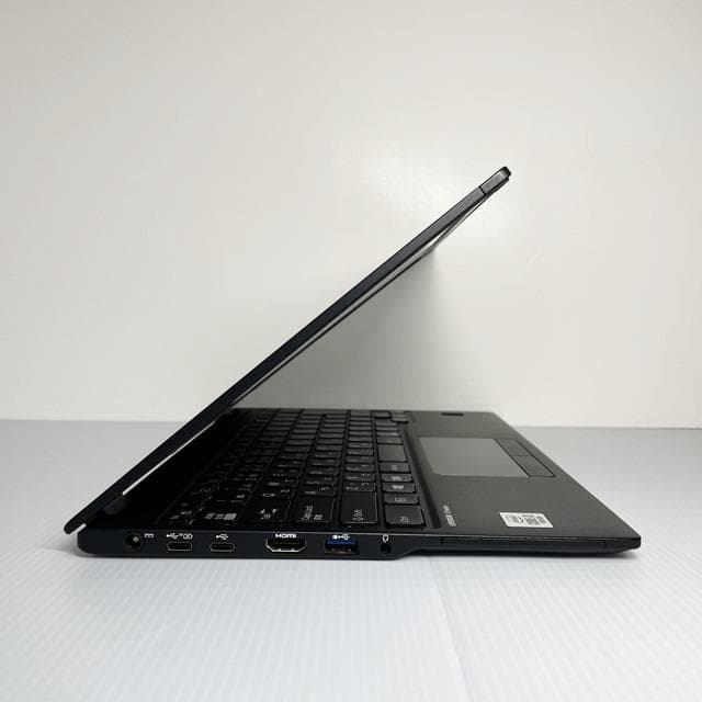 富士通LIFEBOOK U9310★Win11&バッテリー4時間半★超薄型軽量！