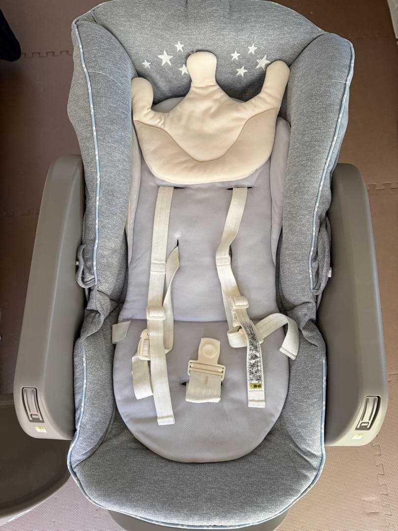 Aprica ユラリズム　スマート　ハイローチェア