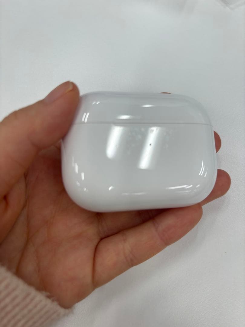AirPods本体 2022年製 ホワイト イヤーチップ付き