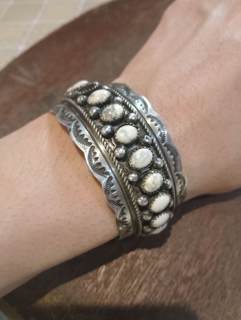 ま*】様 総重量57.7g　ホワイトバッファロー特注ブレス　ナバホ　ズニ　キムタ