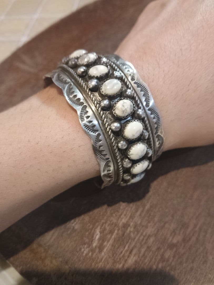 ま*】様 総重量57.7g　ホワイトバッファロー特注ブレス　ナバホ　ズニ　キムタ