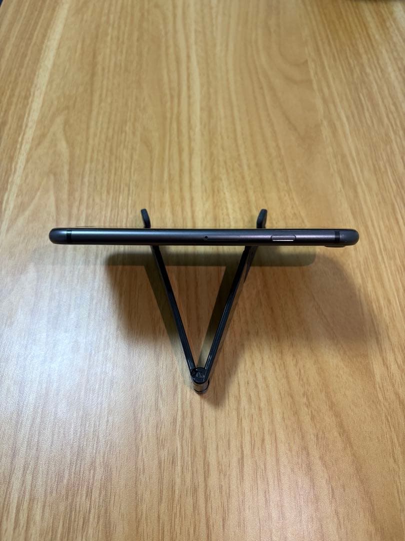 早い者勝ちiPhone8 256GB SIMフリー スペースグレイ