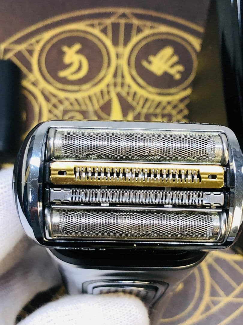 【美品】BRAUN S9 メンズ電気シェーバー ブラウンシェーバー