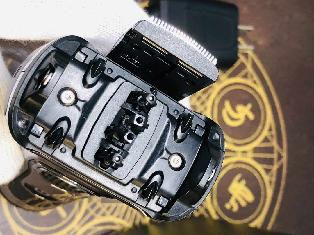 【美品】BRAUN S9 メンズ電気シェーバー ブラウンシェーバー