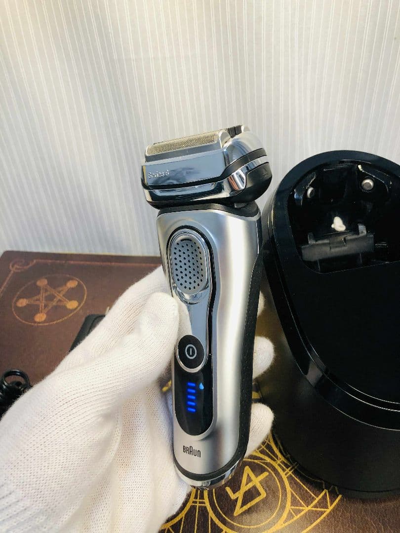 【美品】BRAUN S9 メンズ電気シェーバー ブラウンシェーバー