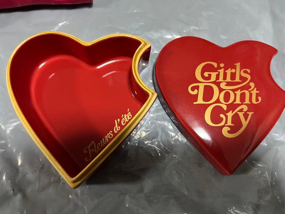 été Girls Donʼt Cry 有田焼 陶器 ケース セラミック