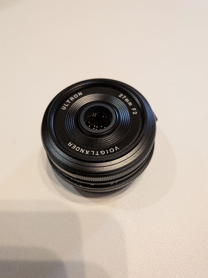 Voigtländer Ultron 27mm F2 Xマウント