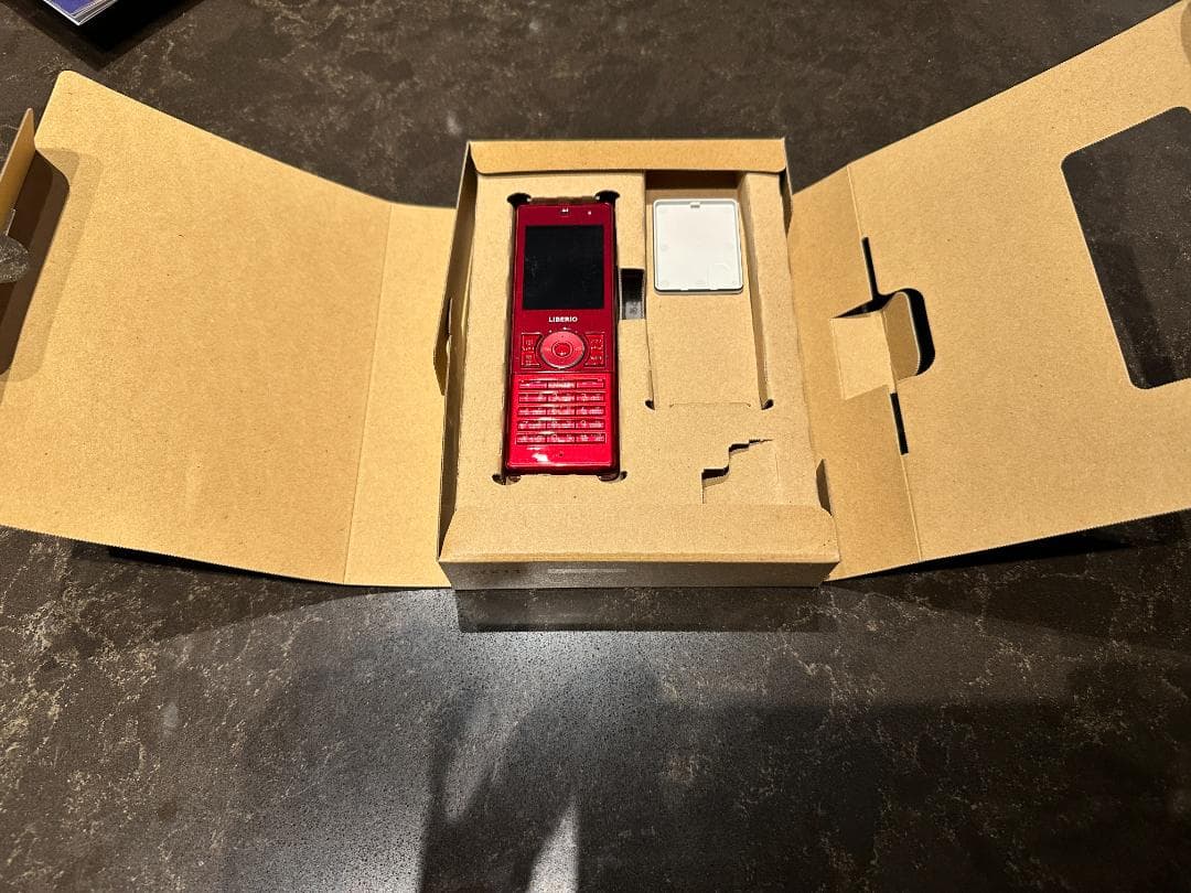 LIBERIO WX11K　レッド PHS 本体 箱付き