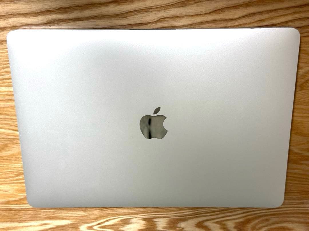 MacBook Pro13.3㌅2018 i7/16GB/256GB A1989